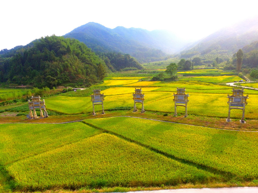 永丰乡岭下村古牌坊群